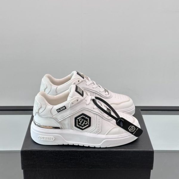 repliche,replica,perfette,siti di,affidabili,migliori siti,dove comprare,1:1,scarpe da ginnastica Contatore / PHILIPP PLEIN, marchio tedesco di streetwear, propone sneakers basse da uomo (IMDNO).