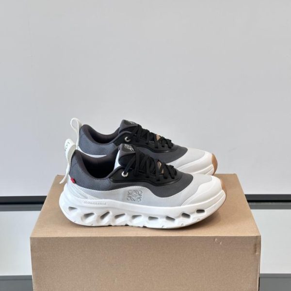 repliche,replica,perfette,siti di,affidabili,migliori siti,dove comprare,1:1,scarpe da ginnastica Contatore / Scarpe sportive e casual leggere da coppia LOEWE x ON Cloudtilt (EJA5F)