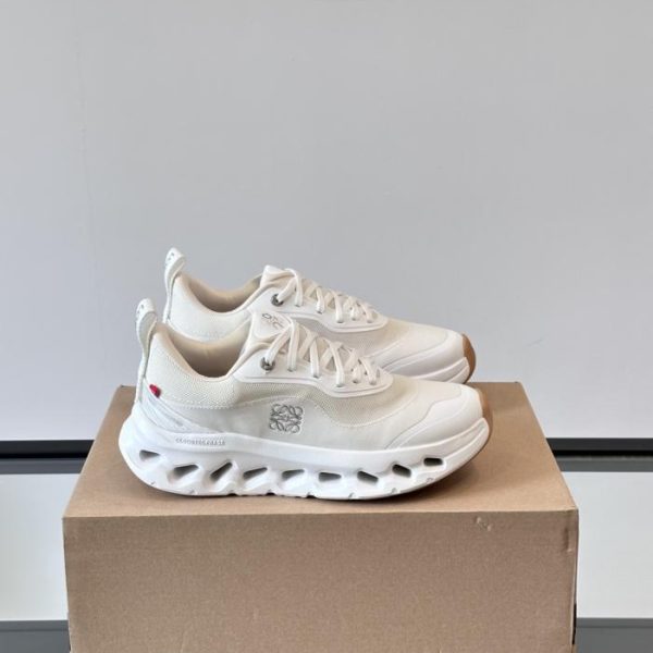 repliche,replica,perfette,siti di,affidabili,migliori siti,dove comprare,1:1,scarpe da ginnastica Contatore / Scarpe sportive e casual leggere da coppia LOEWE x ON Cloudtilt (SF8J1)