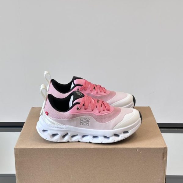 repliche,replica,perfette,siti di,affidabili,migliori siti,dove comprare,1:1,scarpe da ginnastica Contatore / Scarpe sportive e casual leggere da coppia LOEWE x ON Cloudtilt (X37IM)