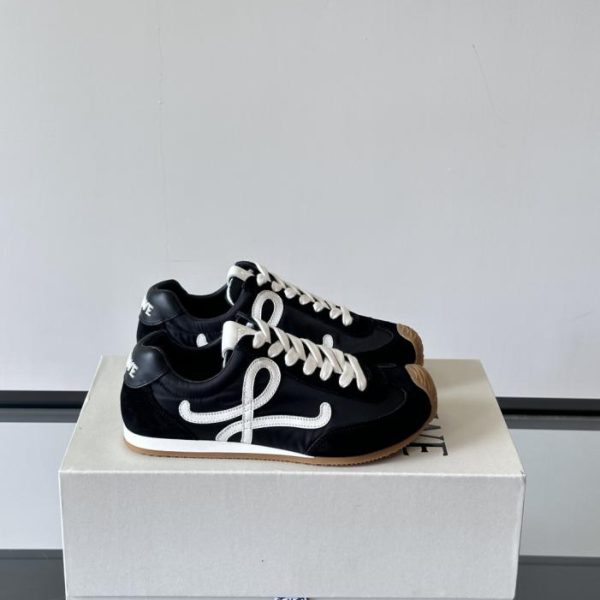 repliche,replica,perfette,siti di,affidabili,migliori siti,dove comprare,1:1,scarpe da ginnastica Contatore / Le nuove sneakers Ballet Runner 2.0 di LOEWE (OYRDJ)