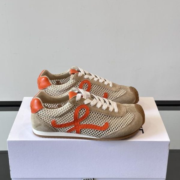 Contatore / Le nuove sneakers Ballet Runner 2.0 di LOEWE (DMO4L)