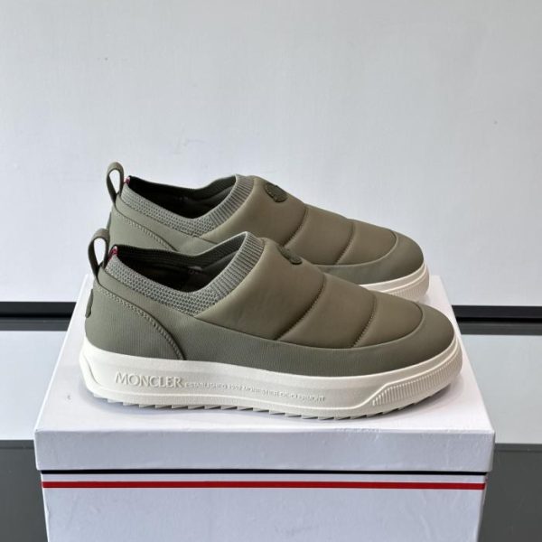 repliche,replica,perfette,siti di,affidabili,migliori siti,dove comprare,1:1,scarpe da ginnastica Contatore / Le nuove sneakers casual di Moncler (V41AC)