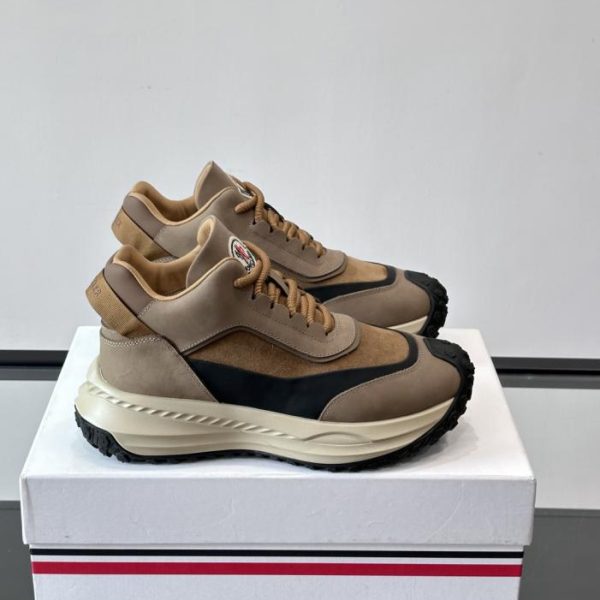 repliche,replica,perfette,siti di,affidabili,migliori siti,dove comprare,1:1,scarpe da ginnastica Contatore / Sneakers con plateau e patchwork decostruiti Moncler (WZFGF)