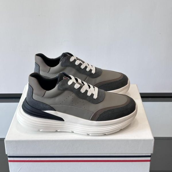 repliche,replica,perfette,siti di,affidabili,migliori siti,dove comprare,1:1,scarpe da ginnastica Contatore / MONCLER Sneakers casual con plateau (I8G7T)