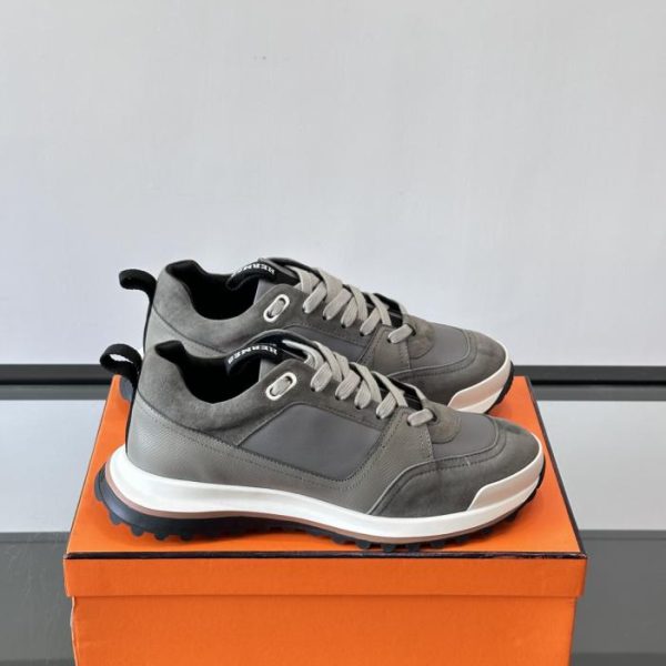 repliche,replica,perfette,siti di,affidabili,migliori siti,dove comprare,1:1,scarpe da ginnastica Contatore / Sneakers Hermes con tomaia in vitello e suede (L2B7E)