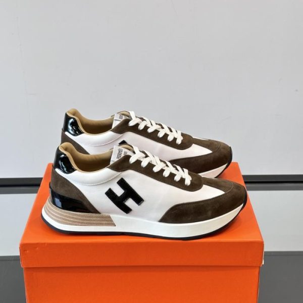 repliche,replica,perfette,siti di,affidabili,migliori siti,dove comprare,1:1,scarpe da ginnastica Contatore / Sneakers con plateau Hermes Hugo, scarpe casual da uomo (45HH2)