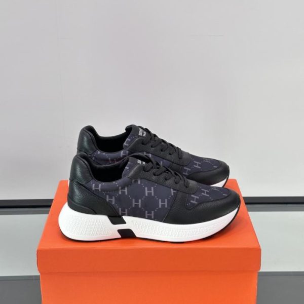 repliche,replica,perfette,siti di,affidabili,migliori siti,dove comprare,1:1,scarpe da ginnastica Contatore / Sneakers con plateau Hermes Hugo, scarpe casual da uomo (UFZ1G)