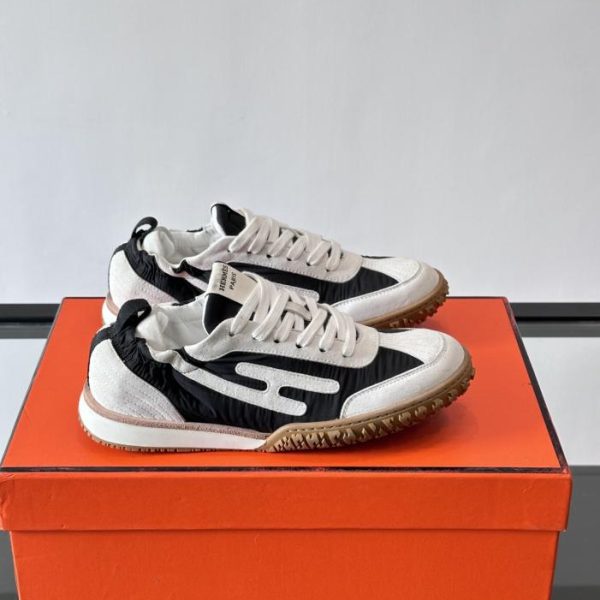repliche,replica,perfette,siti di,affidabili,migliori siti,dove comprare,1:1,scarpe da ginnastica Contatore / Hermès Jet Sneaker, nuove scarpe da ginnastica Archander da coppia, sneakers bianche, sneakers in morbida pelle di vitello traforata (AY9W1)