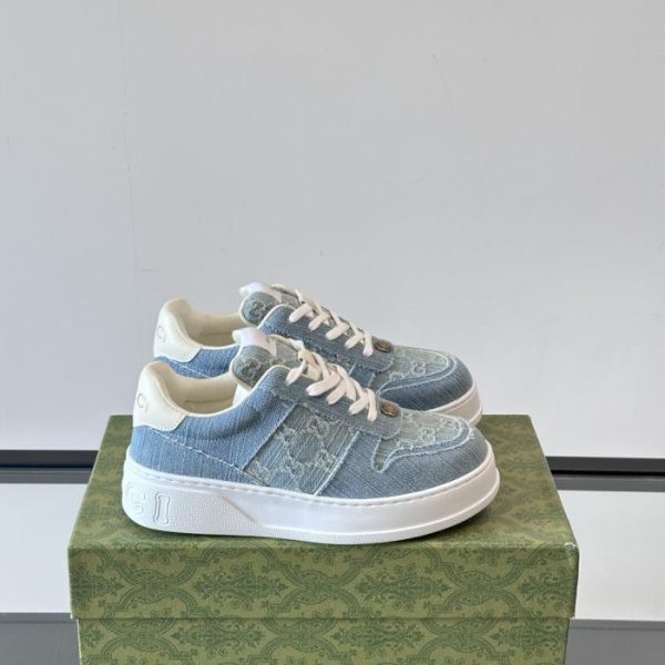 repliche,replica,perfette,siti di,affidabili,migliori siti,dove comprare,1:1,scarpe da ginnastica Contatore / Le nuove sneakers con plateau “biscuit shoe” di Gucci (4ANMM)