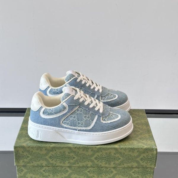 repliche,replica,perfette,siti di,affidabili,migliori siti,dove comprare,1:1,scarpe da ginnastica Contatore / La nuova collezione di sneaker con plateau “biscuit shoe” (EJIY1) di Gucci.