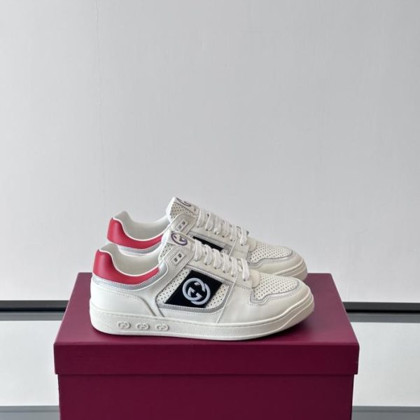 repliche,replica,perfette,siti di,affidabili,migliori siti,dove comprare,1:1,scarpe da ginnastica Contatore / Le nuove sneakers basse di Gucci per le coppie (3AX39)