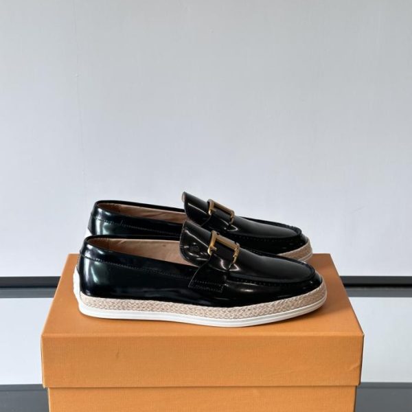 repliche,replica,perfette,siti di,affidabili,migliori siti,dove comprare,1:1,scarpe da ginnastica Contatore / Mocassini da uomo TOD’S, realizzati in pelle di vacchetta pieno fiore, con decorazione a strisce con logo del marchio (NU2WB)