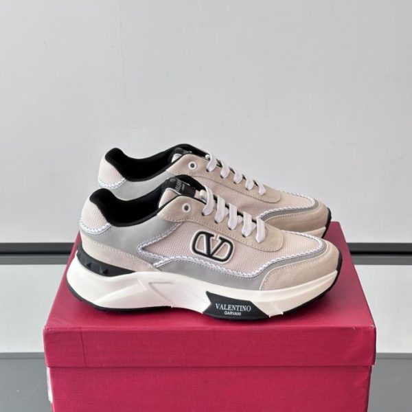 repliche,replica,perfette,siti di,affidabili,migliori siti,dove comprare,1:1,scarpe da ginnastica Contatore / Le nuove scarpe sportive casual da uomo di Valentino, con plateau e design leggero (J5J12)