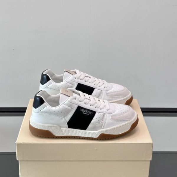 repliche,replica,perfette,siti di,affidabili,migliori siti,dove comprare,1:1,scarpe da ginnastica Contatore / Sneakers bianche Valentino, serie Valentino Joie de Jouer, stile coppia, sneakers casual, sneakers bianche (ZKOWS)