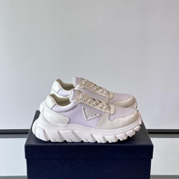 repliche,replica,perfette,siti di,affidabili,migliori siti,dove comprare,1:1,scarpe da ginnastica Contatore / Nuove sneakers casual in morbida pelle da uomo Prada (YCBKS)