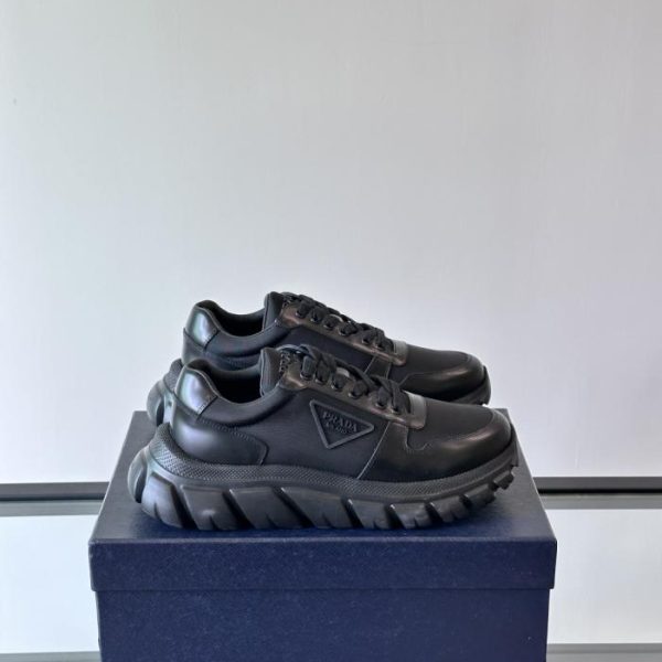 repliche,replica,perfette,siti di,affidabili,migliori siti,dove comprare,1:1,scarpe da ginnastica Contatore / Nuove sneakers casual in morbida pelle da uomo Prada (Z186X)