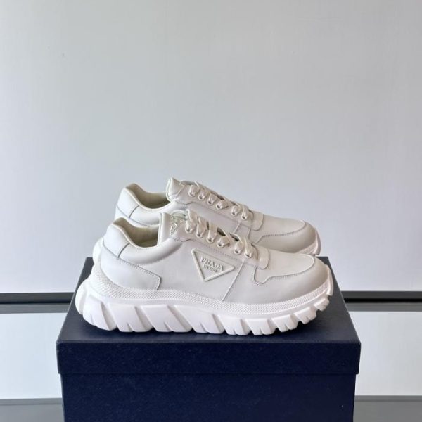 repliche,replica,perfette,siti di,affidabili,migliori siti,dove comprare,1:1,scarpe da ginnastica Contatore / Nuove sneakers casual in morbida pelle da uomo Prada (YYY20)