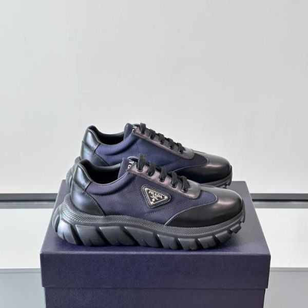 repliche,replica,perfette,siti di,affidabili,migliori siti,dove comprare,1:1,scarpe da ginnastica Contatore / Nuove sneakers casual in morbida pelle da uomo Prada (YLNET)