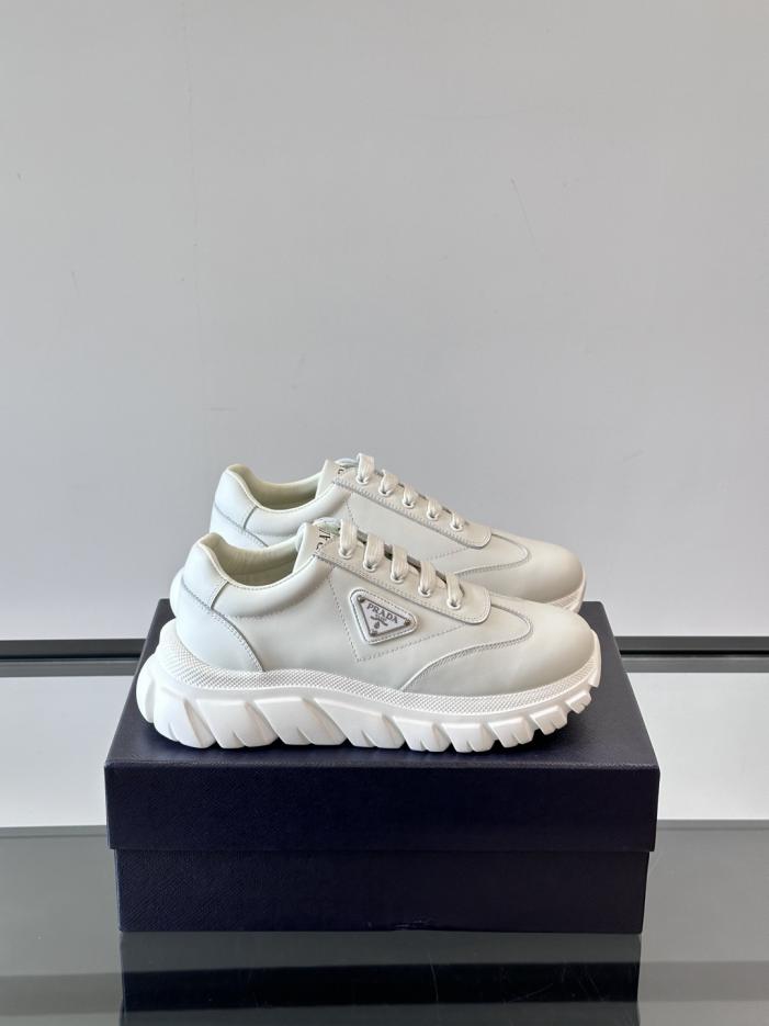 repliche,replica,perfette,siti di,affidabili,migliori siti,dove comprare,1:1,scarpe da ginnastica Contatore / Nuove sneakers casual in morbida pelle da uomo Prada (2Y4YX) repliche,replica,perfette,siti di,affidabili,migliori siti,dove comprare,1:1,scarpe da ginnastica Contatore / Nuove sneakers casual in morbida pelle da uomo Prada (2Y4YX)