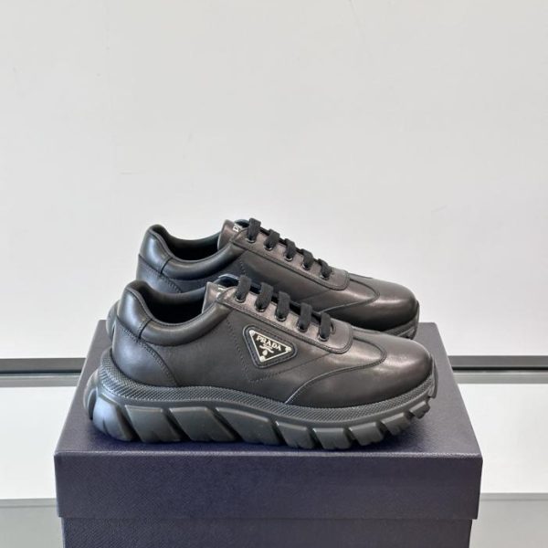 repliche,replica,perfette,siti di,affidabili,migliori siti,dove comprare,1:1,scarpe da ginnastica Contatore / Nuove sneakers casual in morbida pelle da uomo Prada (FW1S3)