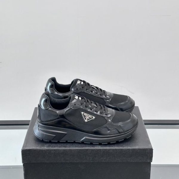 repliche,replica,perfette,siti di,affidabili,migliori siti,dove comprare,1:1,scarpe da ginnastica Contatore / Nuove scarpe sportive casual da uomo Prada (V59VI)