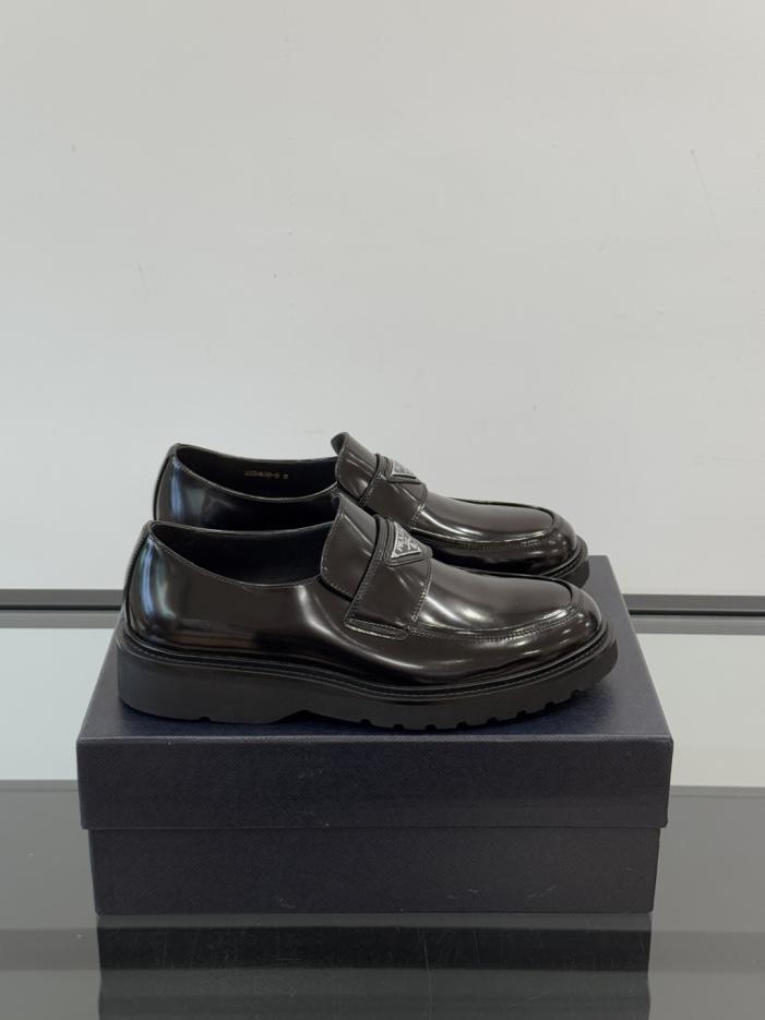 repliche,replica,perfette,siti di,affidabili,migliori siti,dove comprare,1:1,scarpe da ginnastica Contatore / I nuovi mocassini in vernice di Prada (MSV0N) repliche,replica,perfette,siti di,affidabili,migliori siti,dove comprare,1:1,scarpe da ginnastica Contatore / I nuovi mocassini in vernice di Prada (MSV0N)