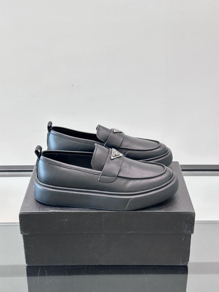repliche,replica,perfette,siti di,affidabili,migliori siti,dove comprare,1:1,scarpe da ginnastica Contatore / I nuovi mocassini in pelle con suola in gomma di Prada (MIRL7) repliche,replica,perfette,siti di,affidabili,migliori siti,dove comprare,1:1,scarpe da ginnastica Contatore / I nuovi mocassini in pelle con suola in gomma di Prada (MIRL7)