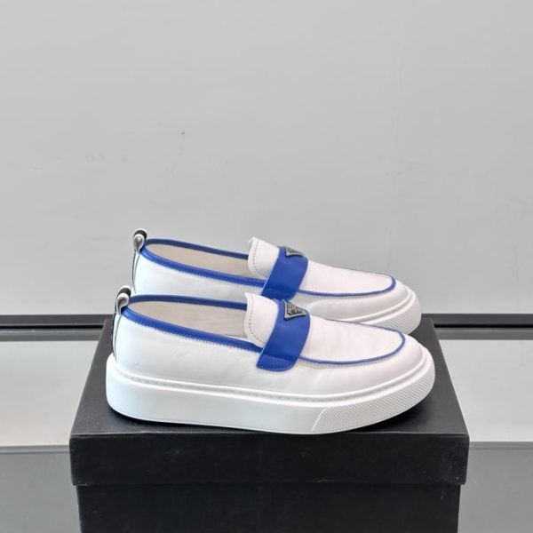 repliche,replica,perfette,siti di,affidabili,migliori siti,dove comprare,1:1,scarpe da ginnastica Contatore / I nuovi mocassini in pelle con suola in gomma di Prada (MRB0C)