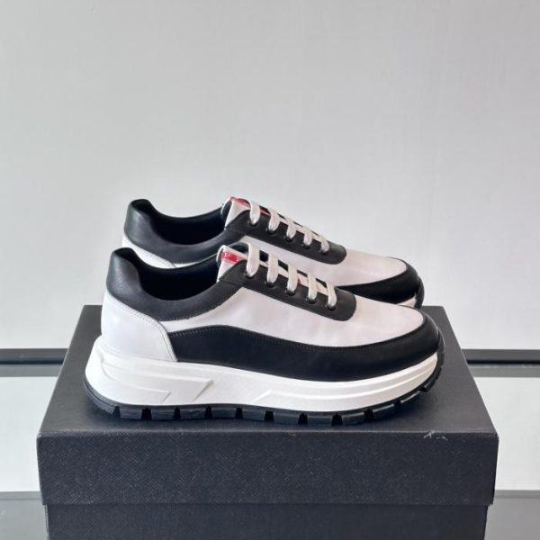 repliche,replica,perfette,siti di,affidabili,migliori siti,dove comprare,1:1,scarpe da ginnastica Contatore / Sneakers casual da uomo PRADA, nuova serie Ultralight (OJRZ4)