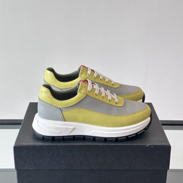 repliche,replica,perfette,siti di,affidabili,migliori siti,dove comprare,1:1,scarpe da ginnastica Contatore / Sneakers casual da uomo PRADA, nuova serie Ultralight (QH89E)