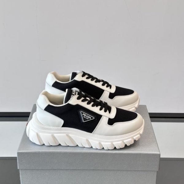 repliche,replica,perfette,siti di,affidabili,migliori siti,dove comprare,1:1,scarpe da ginnastica Contatore / Nuove sneakers casual in morbida pelle da uomo Prada (VOZX1)