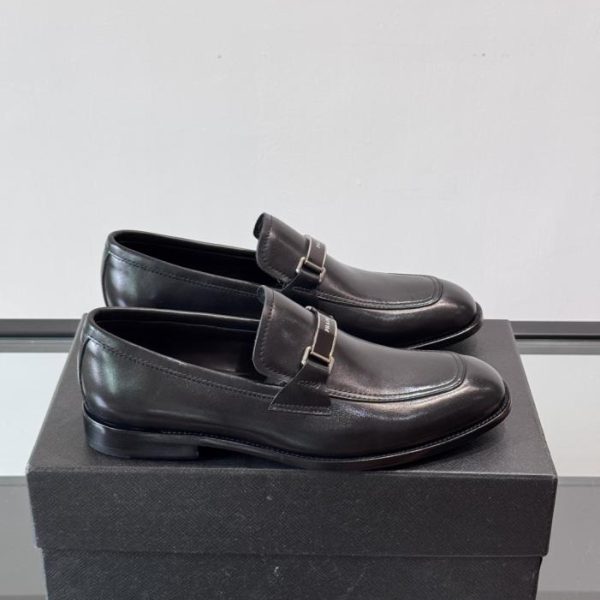 repliche,replica,perfette,siti di,affidabili,migliori siti,dove comprare,1:1,scarpe da ginnastica Contatore / Le nuove scarpe in vernice di Prada (XFBG2)