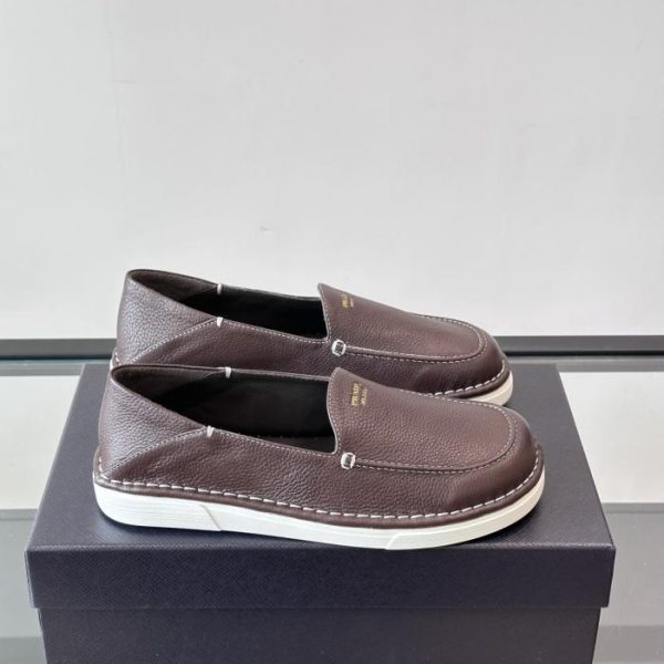 repliche,replica,perfette,siti di,affidabili,migliori siti,dove comprare,1:1,scarpe da ginnastica Contatore / Nuove scarpe da guida da uomo di Prada con poggiapiedi (70DDS)