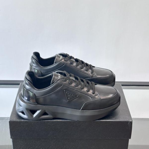 repliche,replica,perfette,siti di,affidabili,migliori siti,dove comprare,1:1,scarpe da ginnastica Contatore / Nuove scarpe sportive casual da uomo in pelle con plateau di Prada (SG18I)