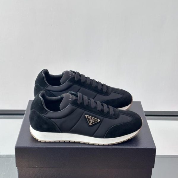repliche,replica,perfette,siti di,affidabili,migliori siti,dove comprare,1:1,scarpe da ginnastica Contatore / Nuove sneakers casual in morbida pelle da uomo Prada (3R9IB)