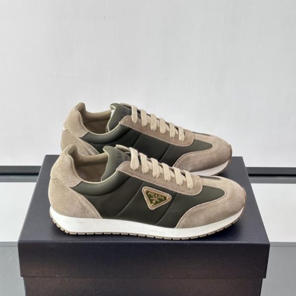 repliche,replica,perfette,siti di,affidabili,migliori siti,dove comprare,1:1,scarpe da ginnastica Contatore / Nuove sneakers casual in morbida pelle da uomo Prada (N5I0V)