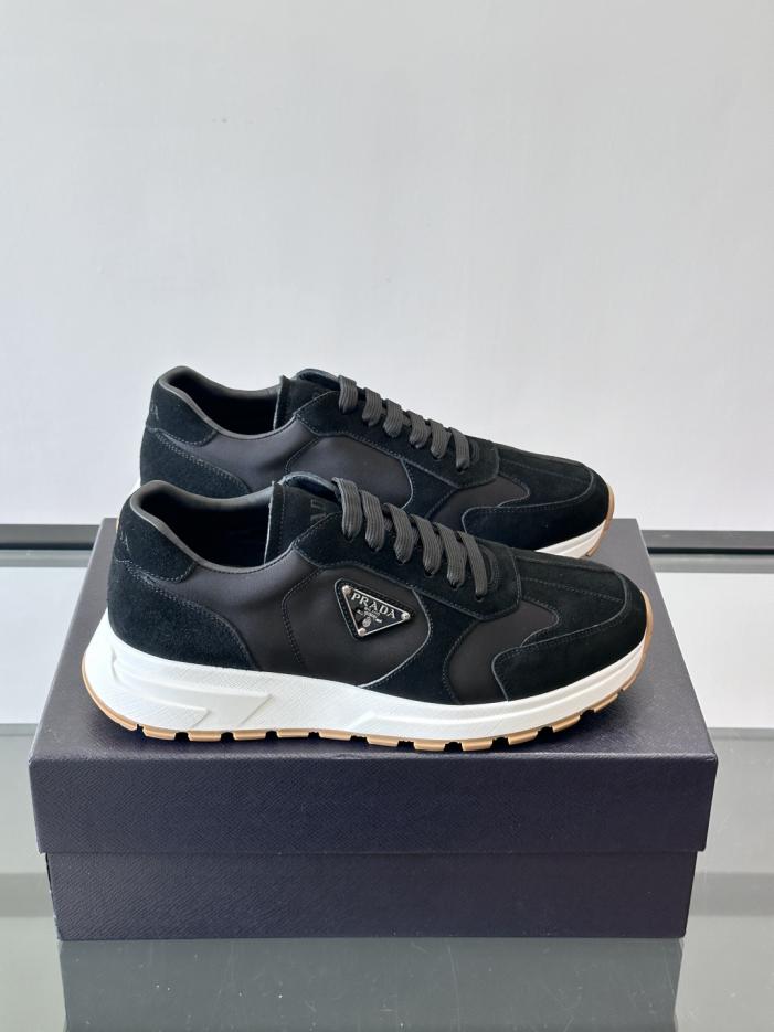 repliche,replica,perfette,siti di,affidabili,migliori siti,dove comprare,1:1,scarpe da ginnastica Contatore / Nuove sneakers casual in morbida pelle da uomo Prada (VOVT8) repliche,replica,perfette,siti di,affidabili,migliori siti,dove comprare,1:1,scarpe da ginnastica Contatore / Nuove sneakers casual in morbida pelle da uomo Prada (VOVT8)