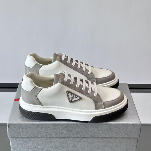 repliche,replica,perfette,siti di,affidabili,migliori siti,dove comprare,1:1,scarpe da ginnastica Contatore / Nuove sneakers casual in morbida pelle da uomo Prada (F2GZI)