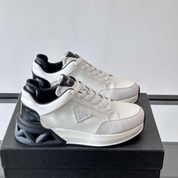 repliche,replica,perfette,siti di,affidabili,migliori siti,dove comprare,1:1,scarpe da ginnastica Contatore / Le sneakers da uomo più vendute di Prada (I8FQ1)