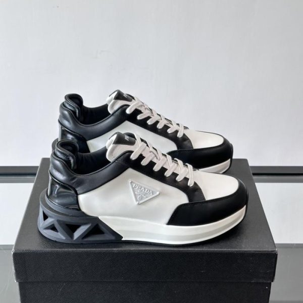 repliche,replica,perfette,siti di,affidabili,migliori siti,dove comprare,1:1,scarpe da ginnastica Contatore / Le sneakers da uomo più vendute di Prada (L0M7D)