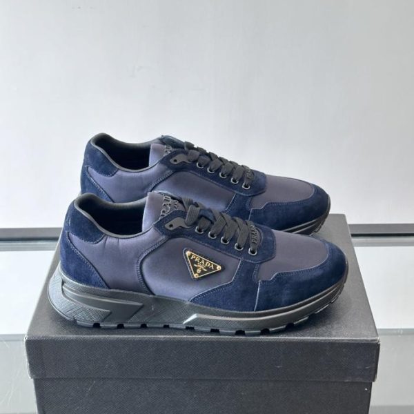 repliche,replica,perfette,siti di,affidabili,migliori siti,dove comprare,1:1,scarpe da ginnastica Contatore / Nuove sneakers casual in morbida pelle da uomo Prada (9C40L)