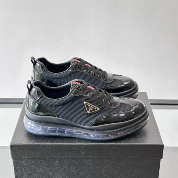 repliche,replica,perfette,siti di,affidabili,migliori siti,dove comprare,1:1,scarpe da ginnastica Contatore / Le nuove scarpe sportive casual VDWSJ di Prada sono dotate di suola con cuscinetto d’aria, finiture in pelle e tessuto tecnico traspirante.