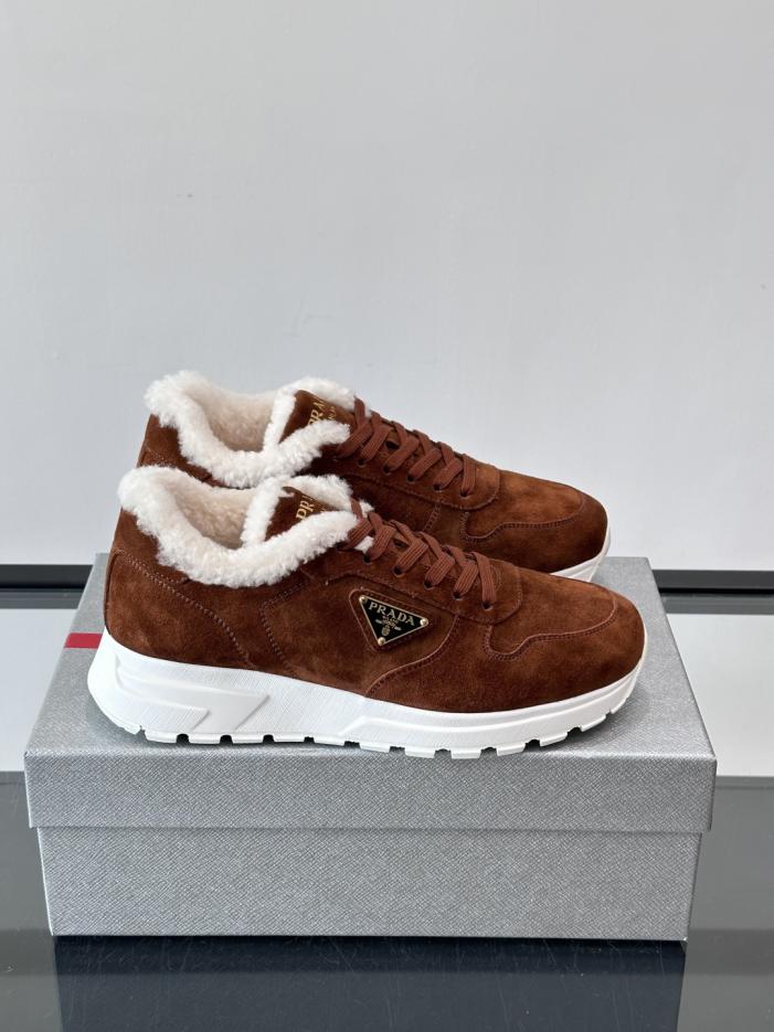 repliche,replica,perfette,siti di,affidabili,migliori siti,dove comprare,1:1,scarpe da ginnastica Contatore / Le nuove sneakers in velluto scamosciato di Prada (4BRZK) repliche,replica,perfette,siti di,affidabili,migliori siti,dove comprare,1:1,scarpe da ginnastica Contatore / Le nuove sneakers in velluto scamosciato di Prada (4BRZK)