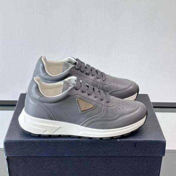 repliche,replica,perfette,siti di,affidabili,migliori siti,dove comprare,1:1,scarpe da ginnastica Contatore / Sneakers con plateau e logo triangolare da uomo Prada (NJZVS)