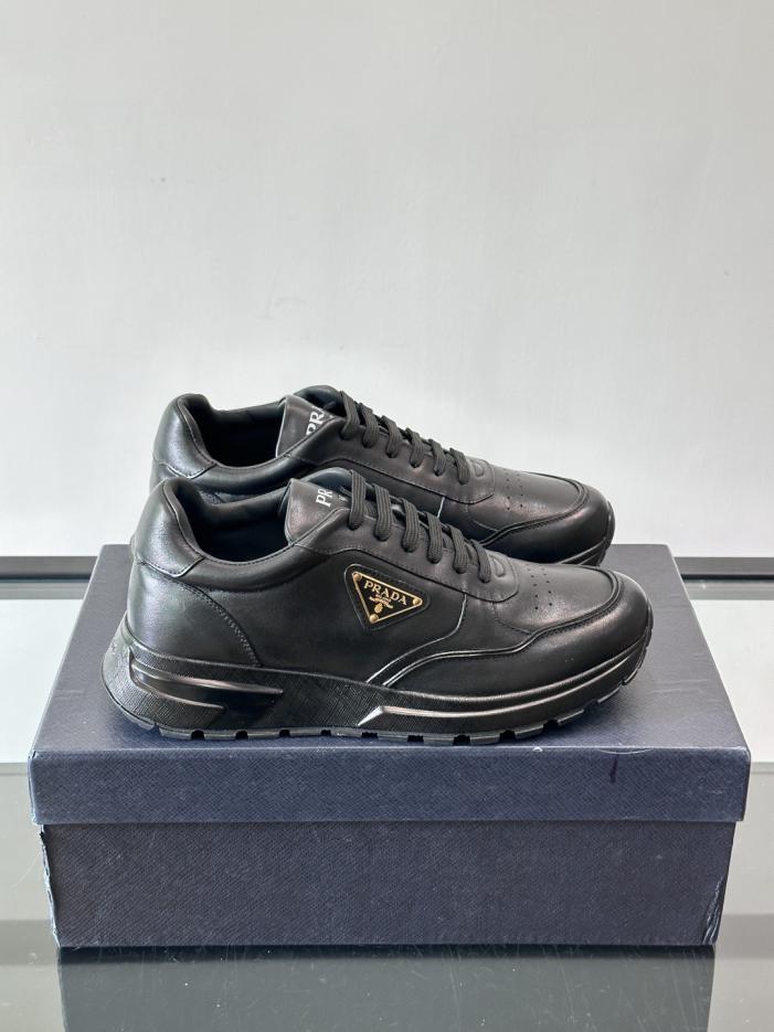 repliche,replica,perfette,siti di,affidabili,migliori siti,dove comprare,1:1,scarpe da ginnastica Contatore / Sneakers con plateau e logo triangolare da uomo Prada (SQDNE) repliche,replica,perfette,siti di,affidabili,migliori siti,dove comprare,1:1,scarpe da ginnastica Contatore / Sneakers con plateau e logo triangolare da uomo Prada (SQDNE)