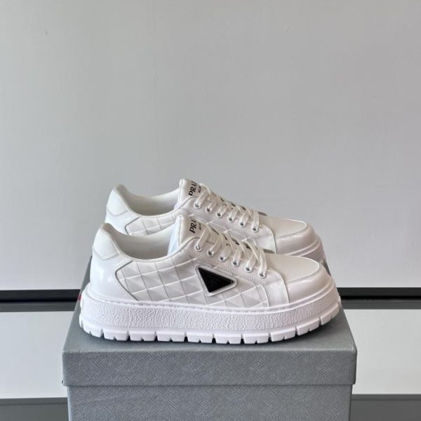 Contatore / Nuove sneakers casual con plateau da uomo di Prada (6X5UE)