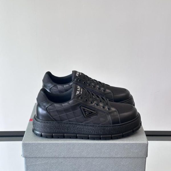 repliche,replica,perfette,siti di,affidabili,migliori siti,dove comprare,1:1,scarpe da ginnastica Contatore / Le nuove sneakers casual con plateau da uomo di Prada (YOWKR)