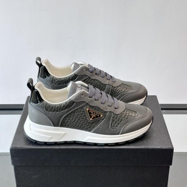 repliche,replica,perfette,siti di,affidabili,migliori siti,dove comprare,1:1,scarpe da ginnastica Contatore / Nuove sneakers casual in morbida pelle da uomo Prada (0YJMK)