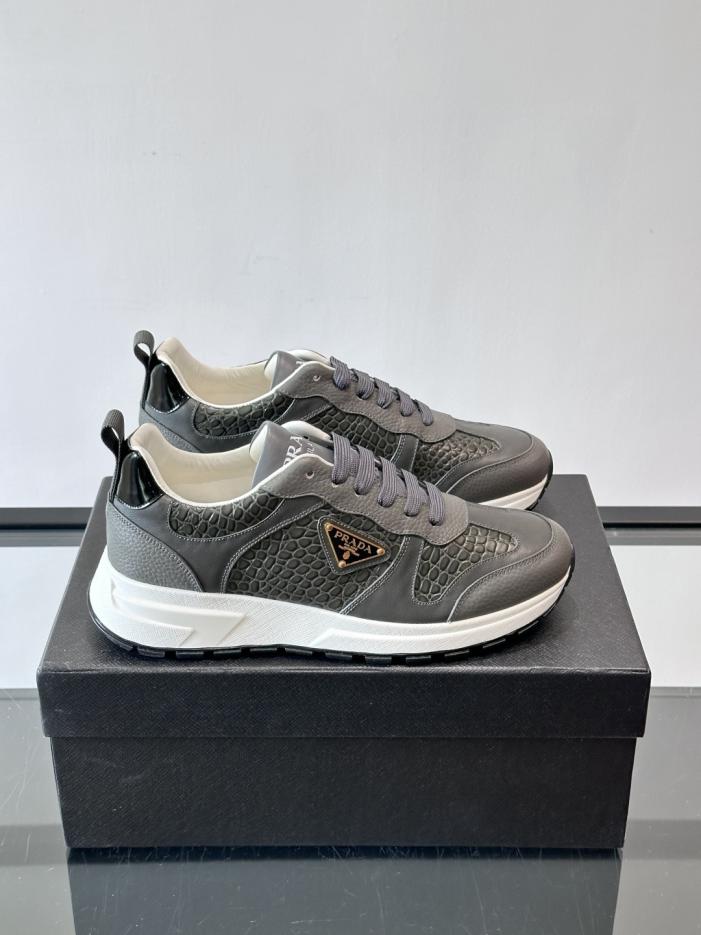 repliche,replica,perfette,siti di,affidabili,migliori siti,dove comprare,1:1,scarpe da ginnastica Contatore / Nuove sneakers casual in morbida pelle da uomo Prada (0YJMK) repliche,replica,perfette,siti di,affidabili,migliori siti,dove comprare,1:1,scarpe da ginnastica Contatore / Nuove sneakers casual in morbida pelle da uomo Prada (0YJMK)